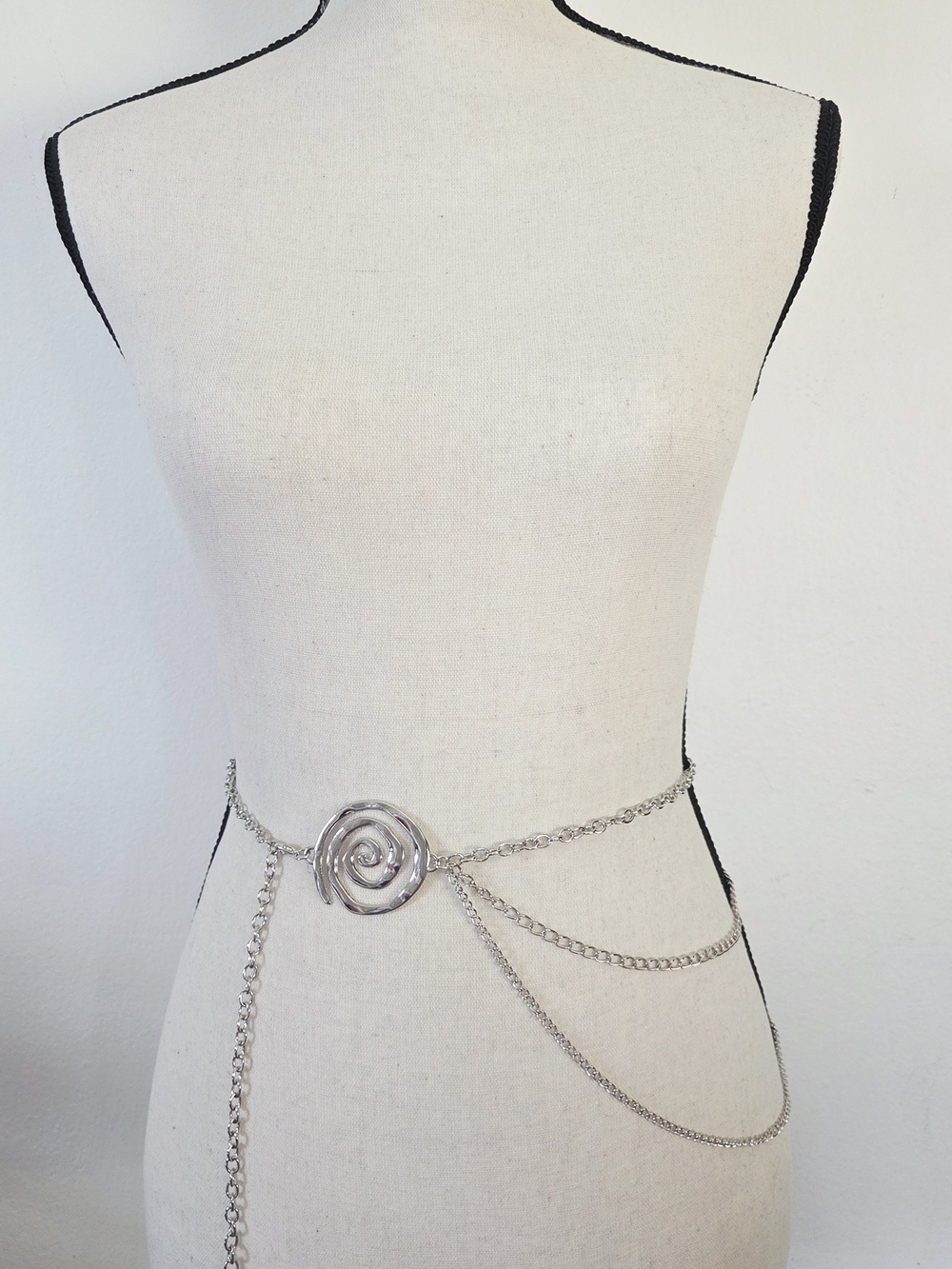 Multi layer silver spiral chain belt